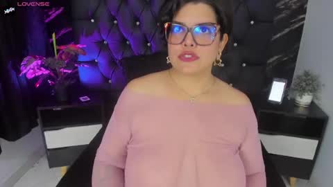 Snapshot of goddess_arethaozz chatting on 17, 7, 2026 Aretha online show from 17, 7, 2026
