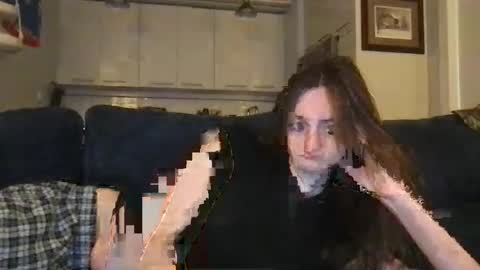 Snapshot of goddess_larz chatting on 9, 10, 2025 goddess_larz online show from 9, 10, 2025