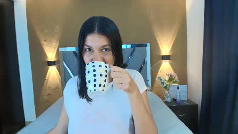 Saori online show from 5, 4, 2026