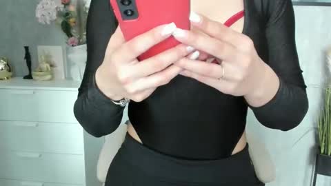 Snapshot of goddessmiaa chatting on 19, 3, 2026 Mistress online show from 19, 3, 2026