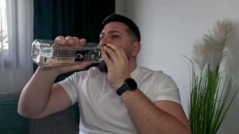 gold_alpha_boy online show from 15, 4, 2026