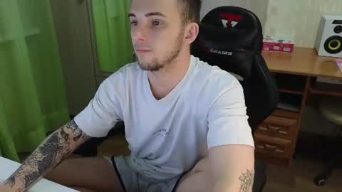 Snapshot of golden_boyyy21 chatting on 25, 7, 2026 Golden boyyy21 online show from 25, 7, 2026