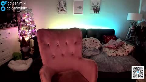 Snapshot of golden_miki chatting on 23, 12, 2024 Shy in the streets but a freak in the sheets online show from 23, 12, 2024