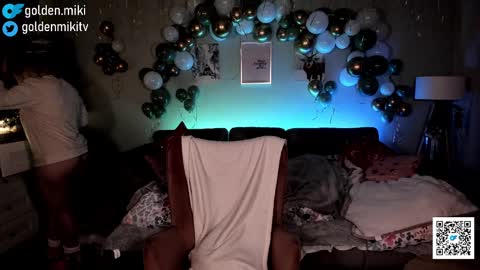 Snapshot of golden_miki chatting on 5, 1, 2025 Shy in the streets but a freak in the sheets online show from 5, 1, 2025