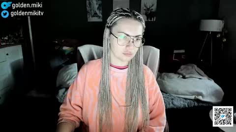 Snapshot of golden_miki chatting on 3, 2, 2025 Shy in the streets but a freak in the sheets online show from 3, 2, 2025