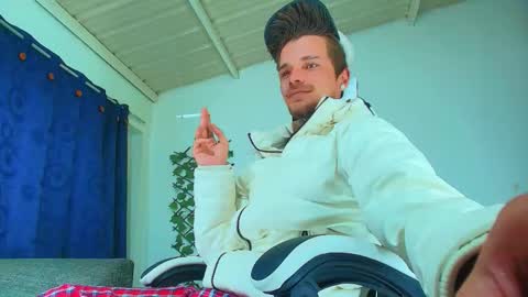 Snapshot of goldy_loyal99 chatting on 1, 10, 2025 Goldy Loyal93 online show from 1, 10, 2025