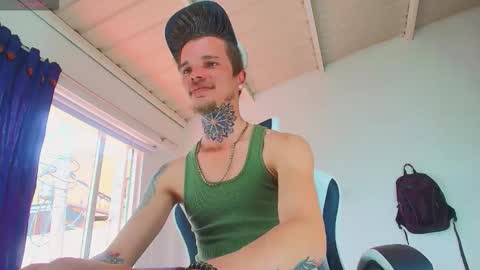 Snapshot of goldy_loyal99 chatting on 9, 10, 2025 Goldy Loyal93 online show from 9, 10, 2025