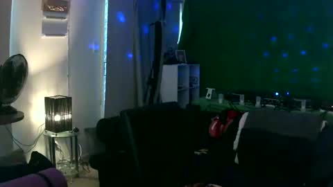 Snapshot of goldyguy011 chatting on 25, 2, 2025 goldyguy011 online show from 25, 2, 2025