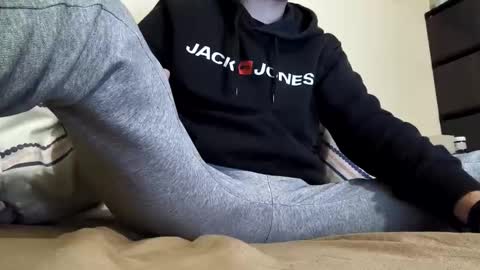 Snapshot of goodboyyy7 chatting on 21, 11, 2025 goodboyyy7 online show from 21, 11, 2025