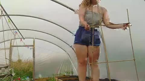 Snapshot of goodgirl_layla chatting on 25, 7, 2026 Layla online show from 25, 7, 2026