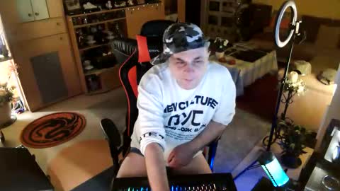 Snapshot of google5001 chatting on 5, 10, 2025 google5001 online show from 5, 10, 2025