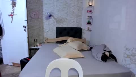 geneviev online show from 1, 2, 2026