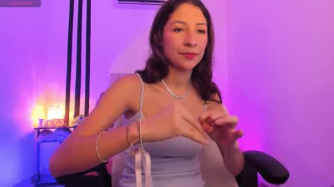 Snapshot of gorgeous_t chatting on 16, 1, 2026 i am Jessi I love animals and drawing I hope to get along with everyone. XOXO online show from 16, 1, 2026