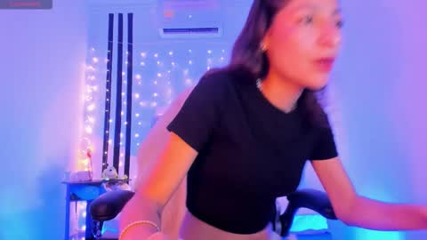 Snapshot of gorgeous_t chatting on 9, 2, 2026 i am Jessi I love animals and drawing I hope to get along with everyone. XOXO online show from 9, 2, 2026