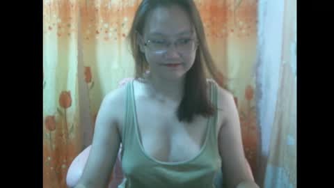 Snapshot of gorgeousmama chatting on 3, 10, 2025 gorgeousmama online show from 3, 10, 2025