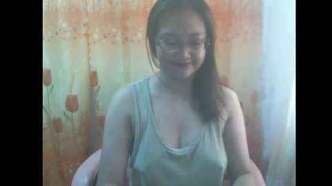 Snapshot of gorgeousmama chatting on 4, 10, 2025 gorgeousmama online show from 4, 10, 2025