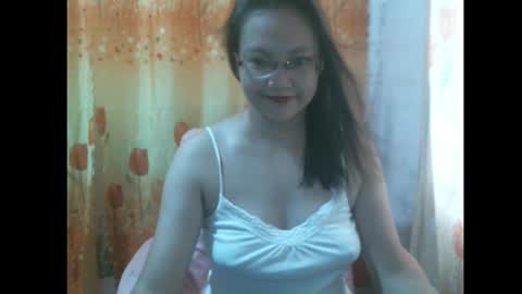 Snapshot of gorgeousmama chatting on 18, 10, 2025 gorgeousmama online show from 18, 10, 2025