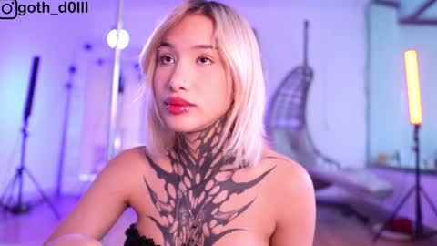 sophie  Special celebration a the beach 300k followers 3011 and 0112   online show from 25, 1, 2025