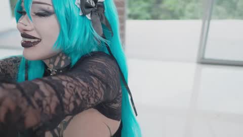 sophie  Special celebration a the beach 300k followers 3011 and 0112   online show from 28, 2, 2026