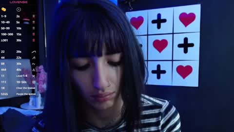 Meredith Alessandra online show from 21, 11, 2025