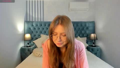 Snapshot of grace_blush chatting on 5, 10, 2025 Grace online show from 5, 10, 2025