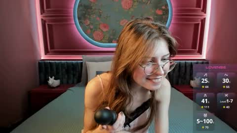 Snapshot of grace_blush chatting on 9, 10, 2025 Grace online show from 9, 10, 2025