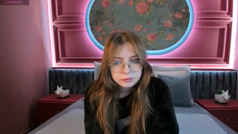 Snapshot of grace_blush chatting on 19, 10, 2025 Grace online show from 19, 10, 2025