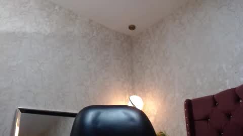 Snapshot of graceblu chatting on 4, 10, 2025 Grace online show from 4, 10, 2025