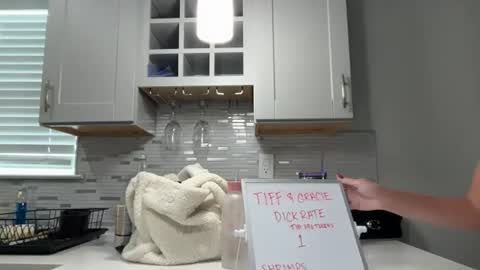 Snapshot of graciesmith27 chatting on 19, 6, 2026 Gracie Smith online show from 19, 6, 2026