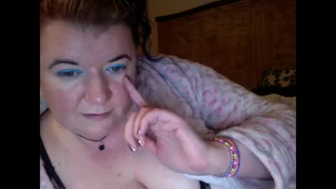 Snapshot of grateful42day chatting on 20, 10, 2025 grateful42day online show from 20, 10, 2025