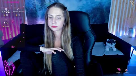 Snapshot of graycewild chatting on 9, 12, 2024 GrayceWild online show from 9, 12, 2024