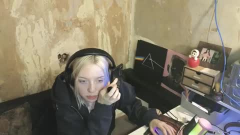 Snapshot of graylovescookies chatting on 17, 12, 2024 graylovescookies online show from 17, 12, 2024