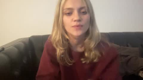 mila 3 online show from 15, 12, 2024