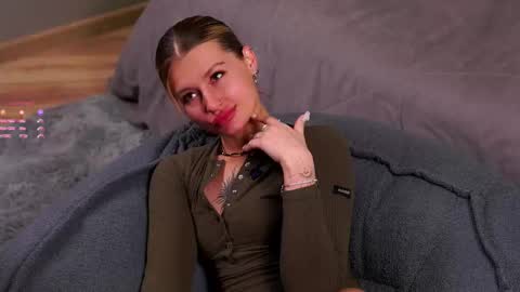 Kelly online show from 7, 11, 2025