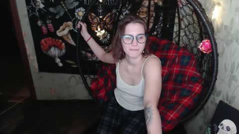 Lina online show from 4, 3, 2026