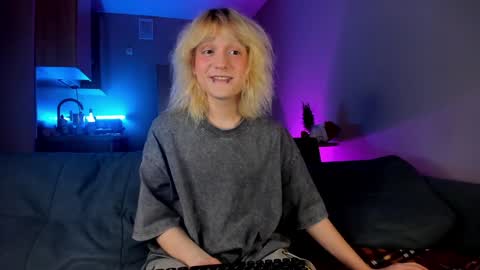 Snapshot of gregory_byyrd chatting on 22, 12, 2024 Greg-independent model online show from 22, 12, 2024