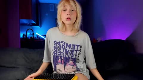 Snapshot of gregory_byyrd chatting on 14, 1, 2025 Greg-independent model online show from 14, 1, 2025