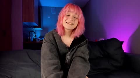 Snapshot of gregory_byyrd chatting on 16, 1, 2025 Greg-independent model online show from 16, 1, 2025