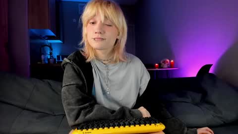 Snapshot of gregory_byyrd chatting on 31, 1, 2025 Greg-independent model online show from 31, 1, 2025