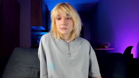 Snapshot of gregory_byyrd chatting on 8, 2, 2025 Greg-independent model online show from 8, 2, 2025