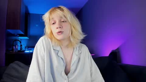 Snapshot of gregory_byyrd chatting on 21, 2, 2025 Greg-independent model online show from 21, 2, 2025