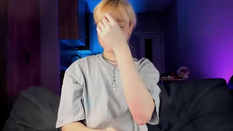 Snapshot of gregory_byyrd chatting on 23, 2, 2025 Greg-independent model online show from 23, 2, 2025