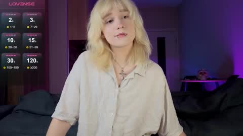 Snapshot of gregory_byyrd chatting on 22, 10, 2025 Greg-independent model online show from 22, 10, 2025