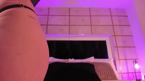 Greta Velvet  online show from 12, 2, 2026