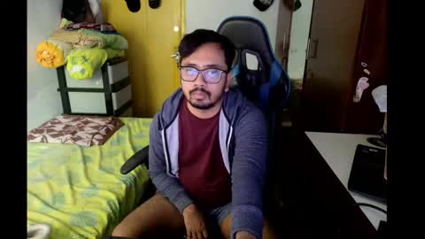 Grey Hardy Slave online show from 4, 10, 2025