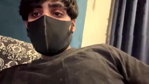 Snapshot of greymen2020 chatting on 2, 12, 2025 greymen2020 online show from 2, 12, 2025