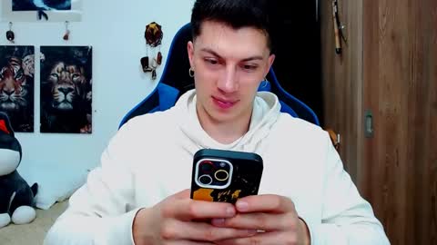 griego01 online show from 3, 12, 2024