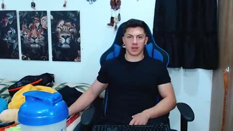 griego01 online show from 11, 3, 2025