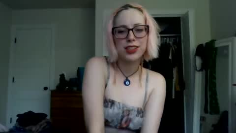 Snapshot of grimy_girlie chatting on 27, 9, 2025 grimygirlie online show from 27, 9, 2025