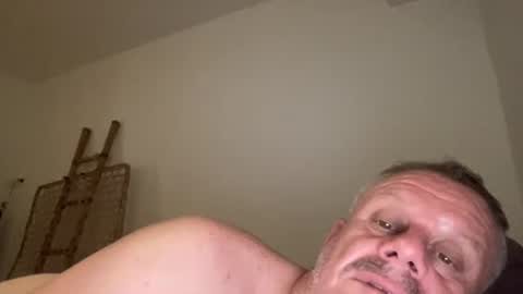 Snapshot of grosseke97150 chatting on 25, 12, 2024 mika online show from 25, 12, 2024